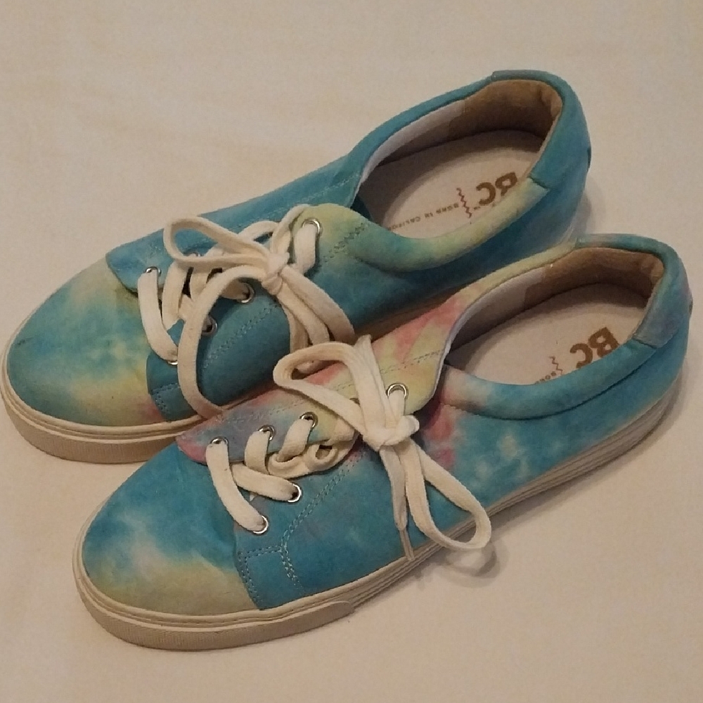 BC Lace Up Platform Sneakers Size 8.5